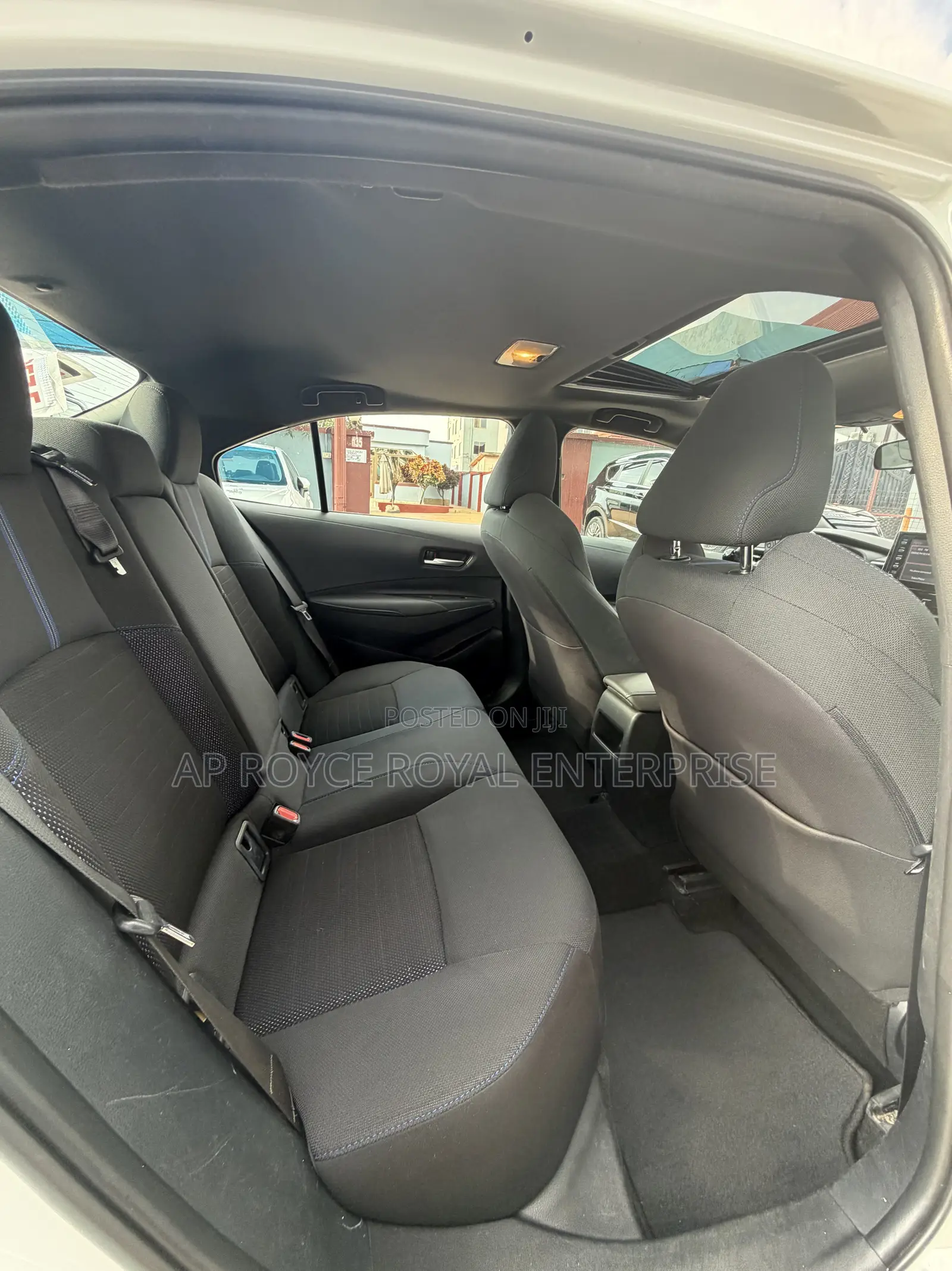 Toyota Corolla SE 2020 White