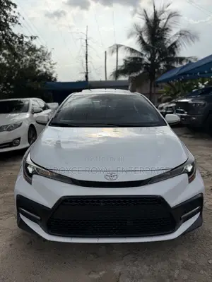 Toyota Corolla SE 2020 White