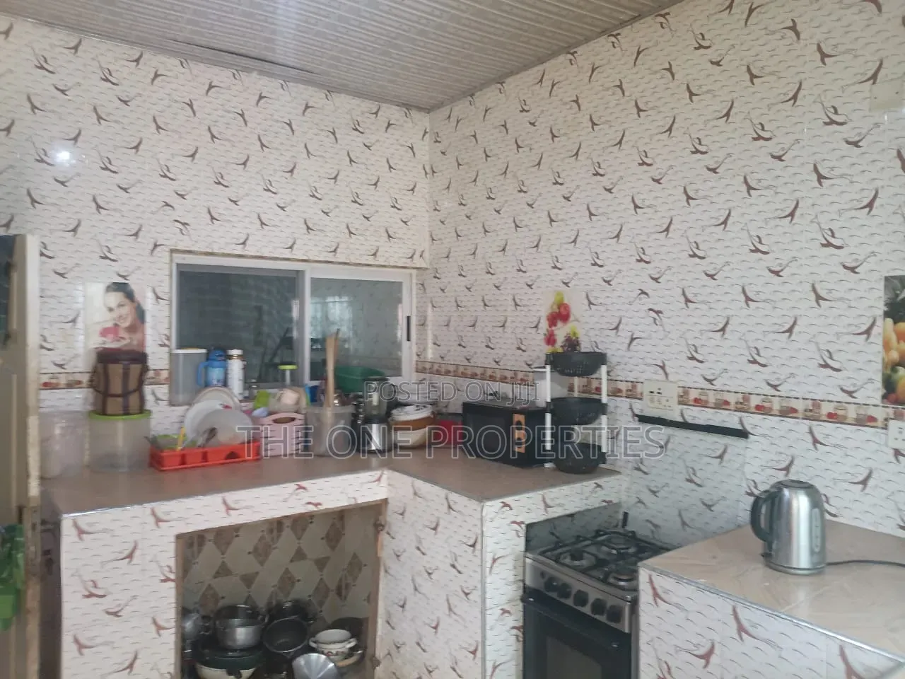 3bdrm House in Kotoku, Amasaman for sale