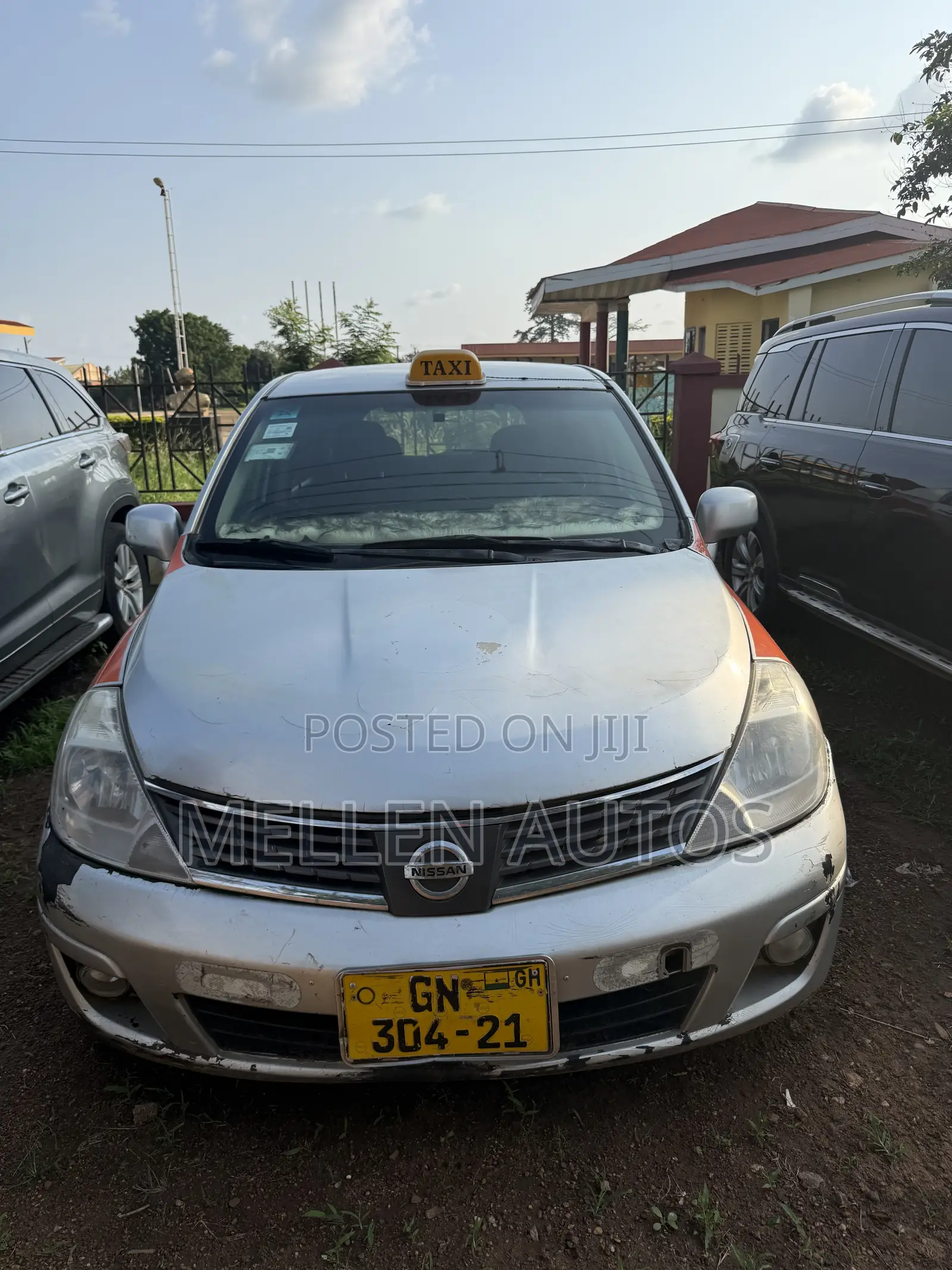 Nissan Versa 1.6 S Sedan CVT 2010 Silver