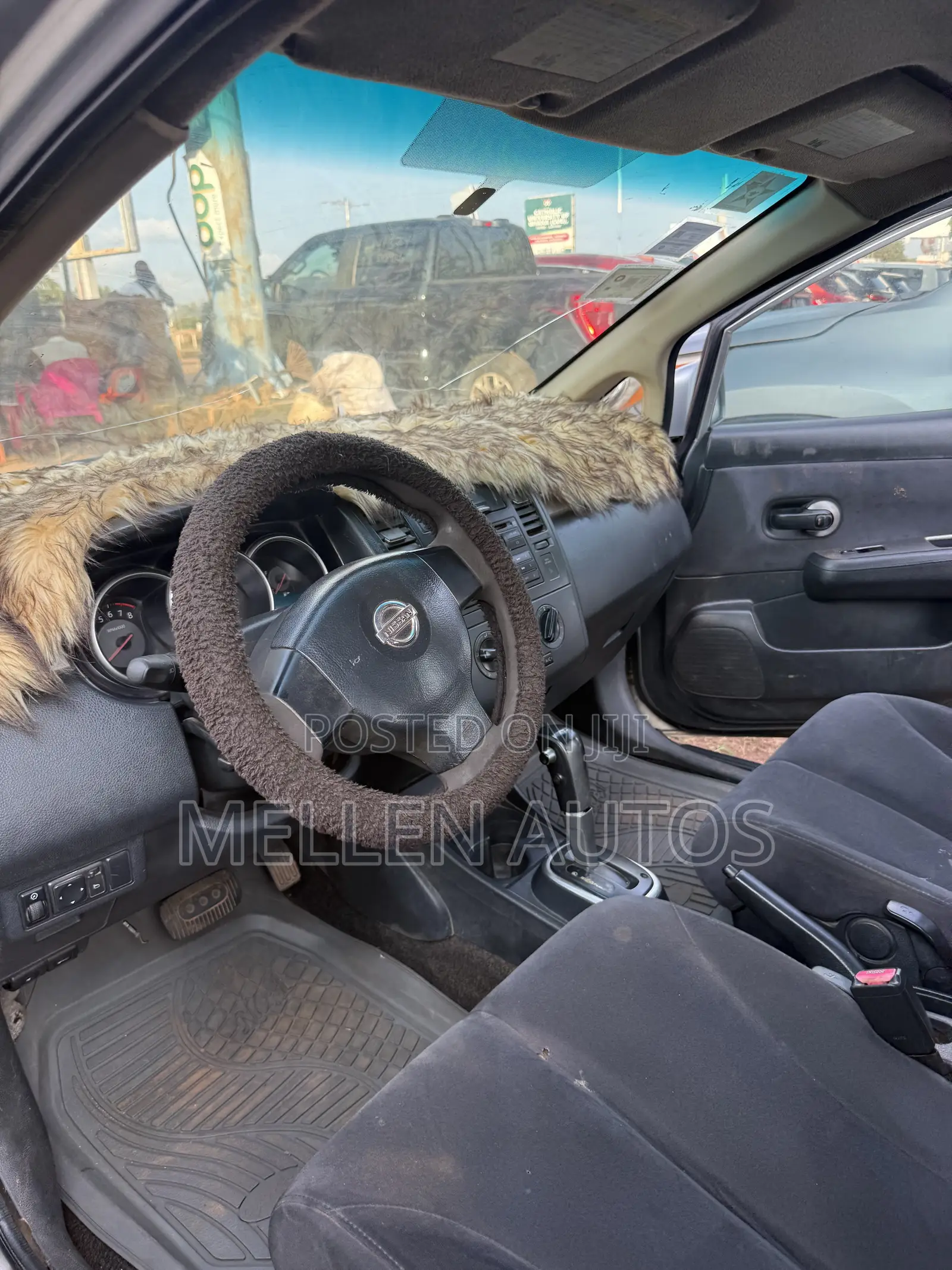 Nissan Versa 1.6 S Sedan CVT 2010 Silver