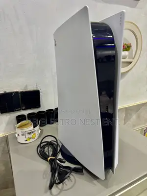 Almost New With Box Ps5 Wit Online Offline Games Plus Pad
