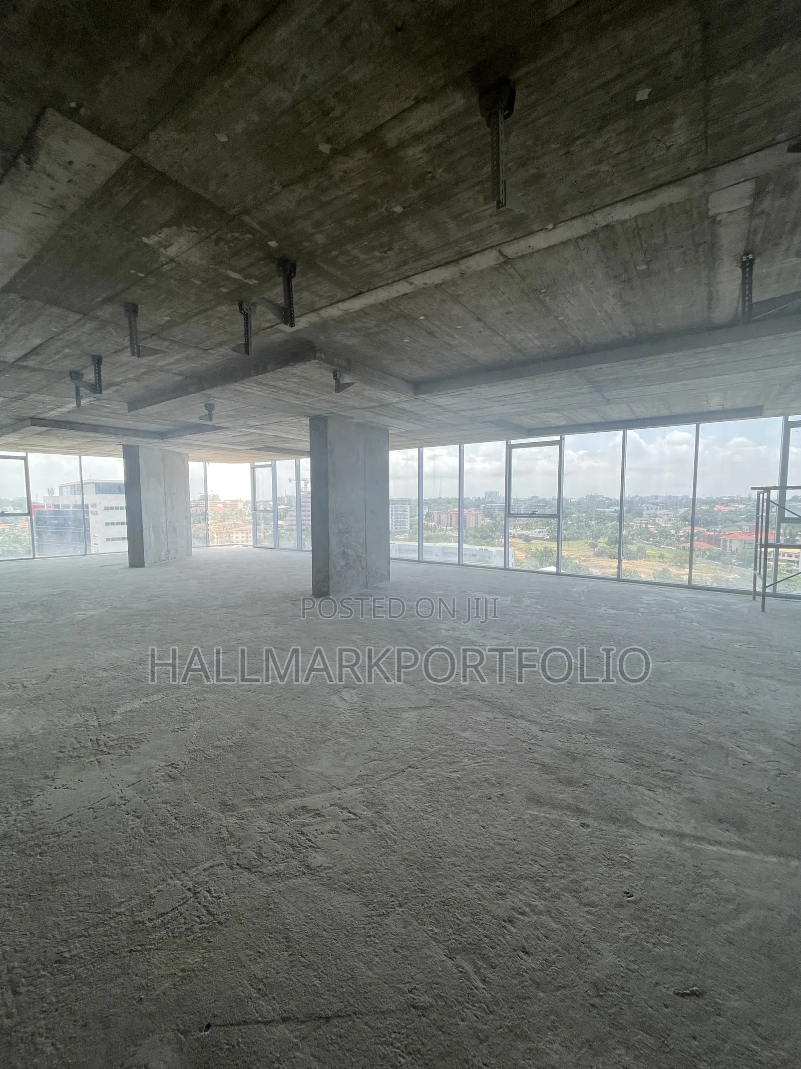 300sqm Grade a EDGE-Certified Office Space in Cantonment