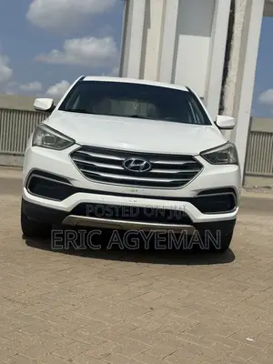 Hyundai Santa Fe 2018 White