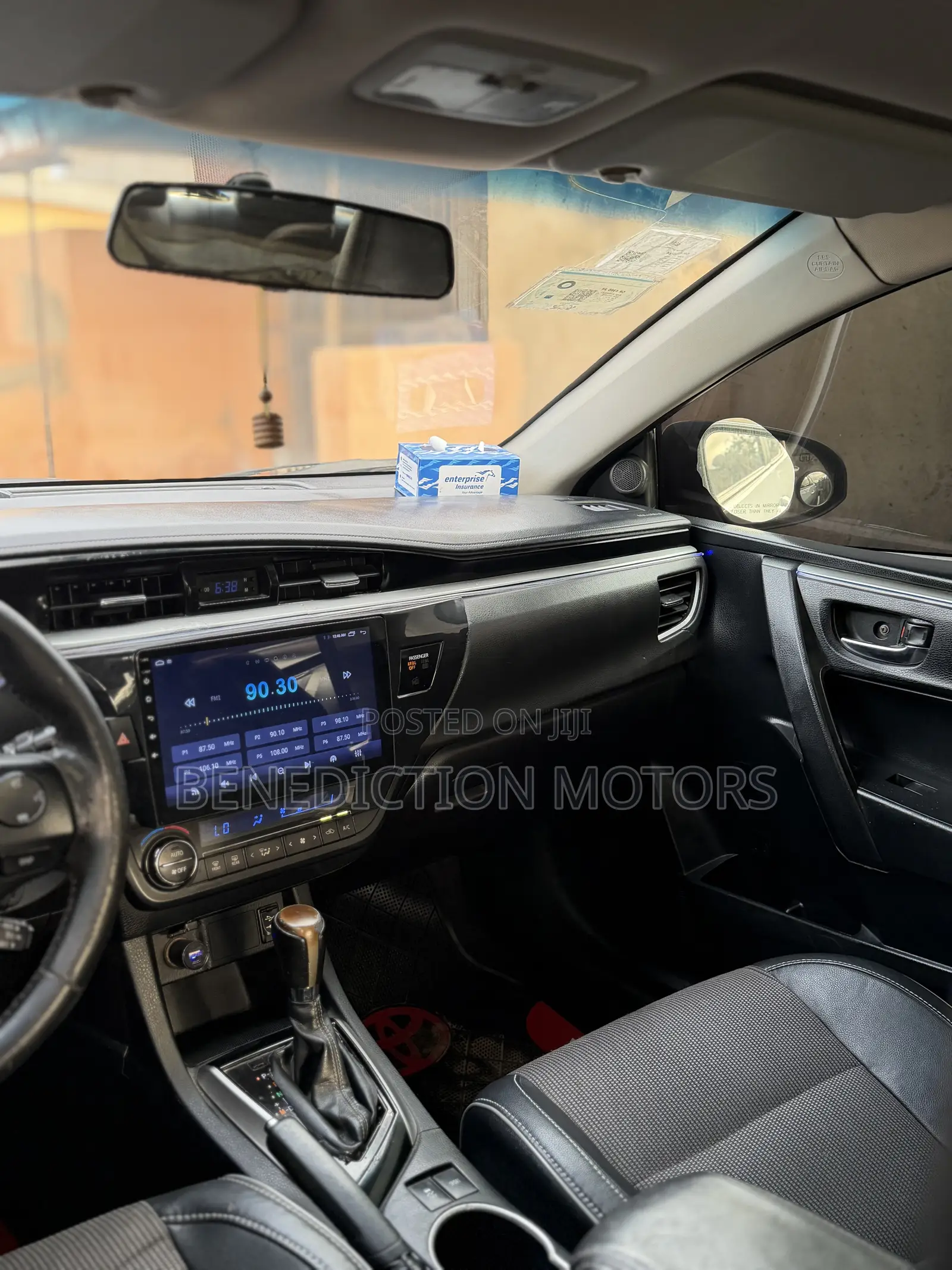 Toyota Corolla S 4dr Sedan (1.8L 4cyl CVT) 2016 White