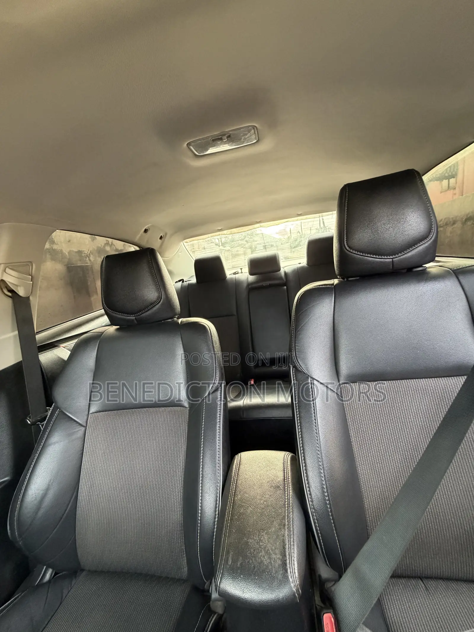 Toyota Corolla S 4dr Sedan (1.8L 4cyl CVT) 2016 White