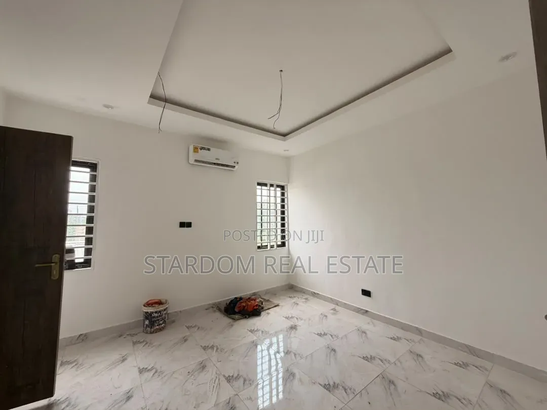 2bdrm Townhouse/Terrace in Ashaley Botwe, Nmai-Dzorn for sale