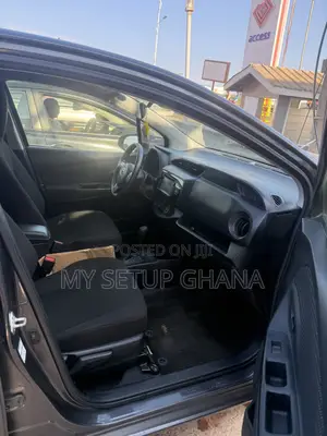 Toyota Vitz 1.0 FWD 3dr 2017 Gray