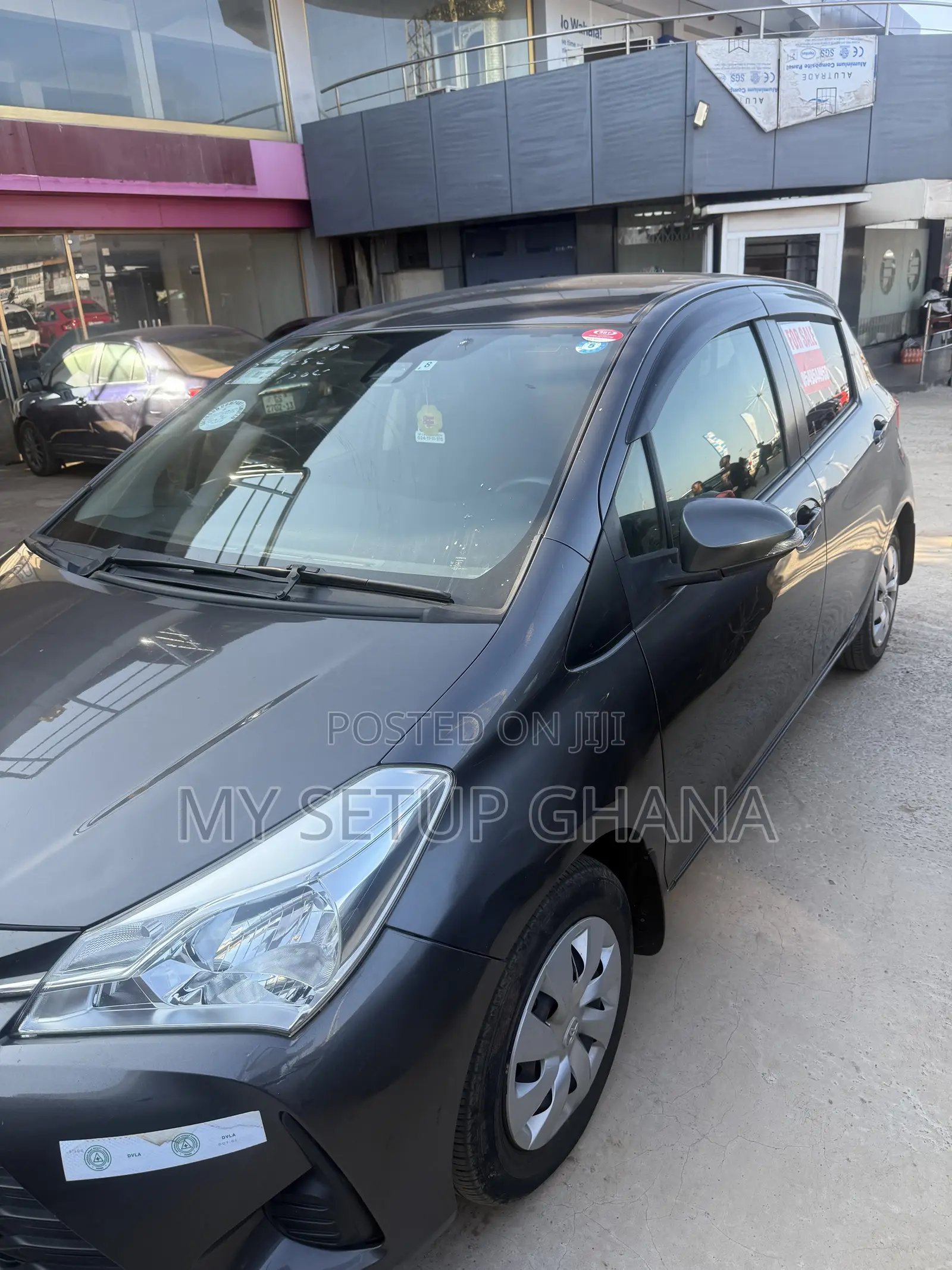 Toyota Vitz 1.0 FWD 3dr 2017 Gray