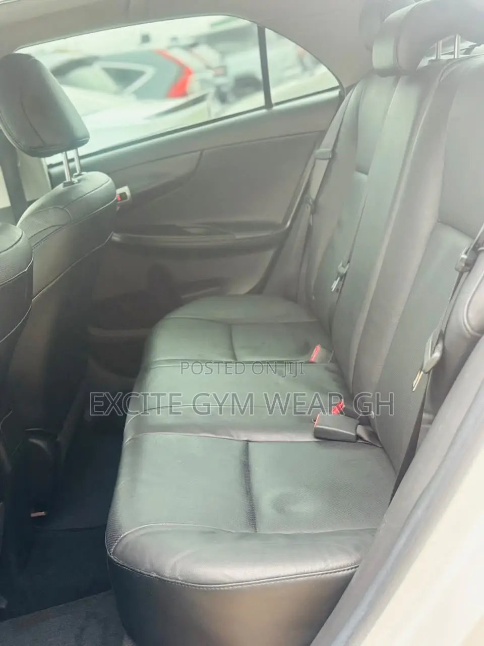 Toyota Corolla S Special Edition 4dr Sedan (1.8L 4cyl 4A) 2013 White