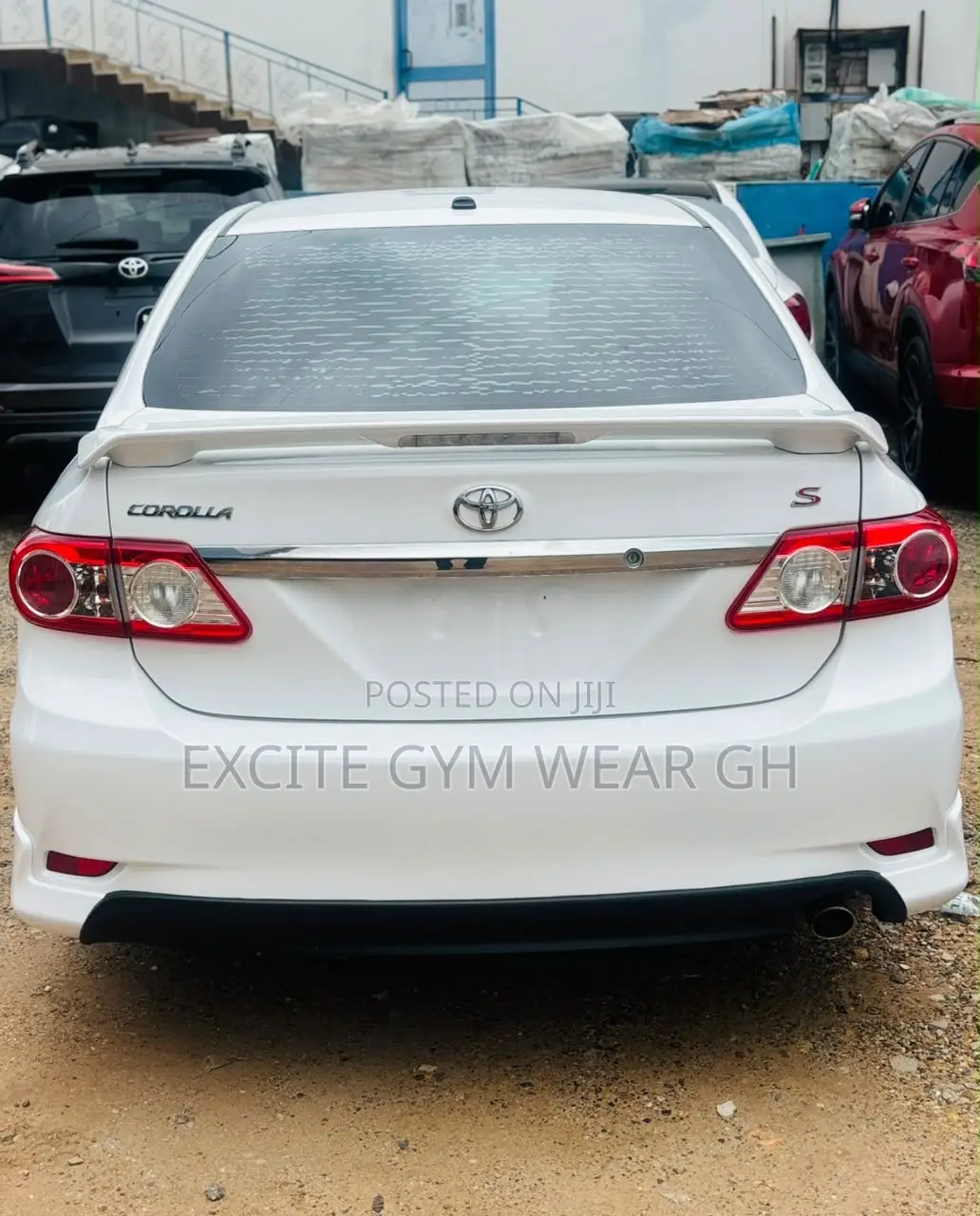Toyota Corolla S Special Edition 4dr Sedan (1.8L 4cyl 4A) 2013 White