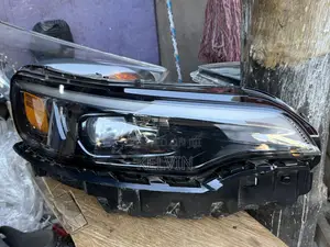 Jeep Cherokee 2022 Headlight Pair