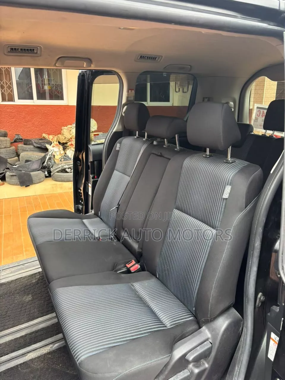 Toyota Voxy 2015 Black