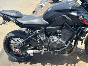 Yamaha 2020 Black