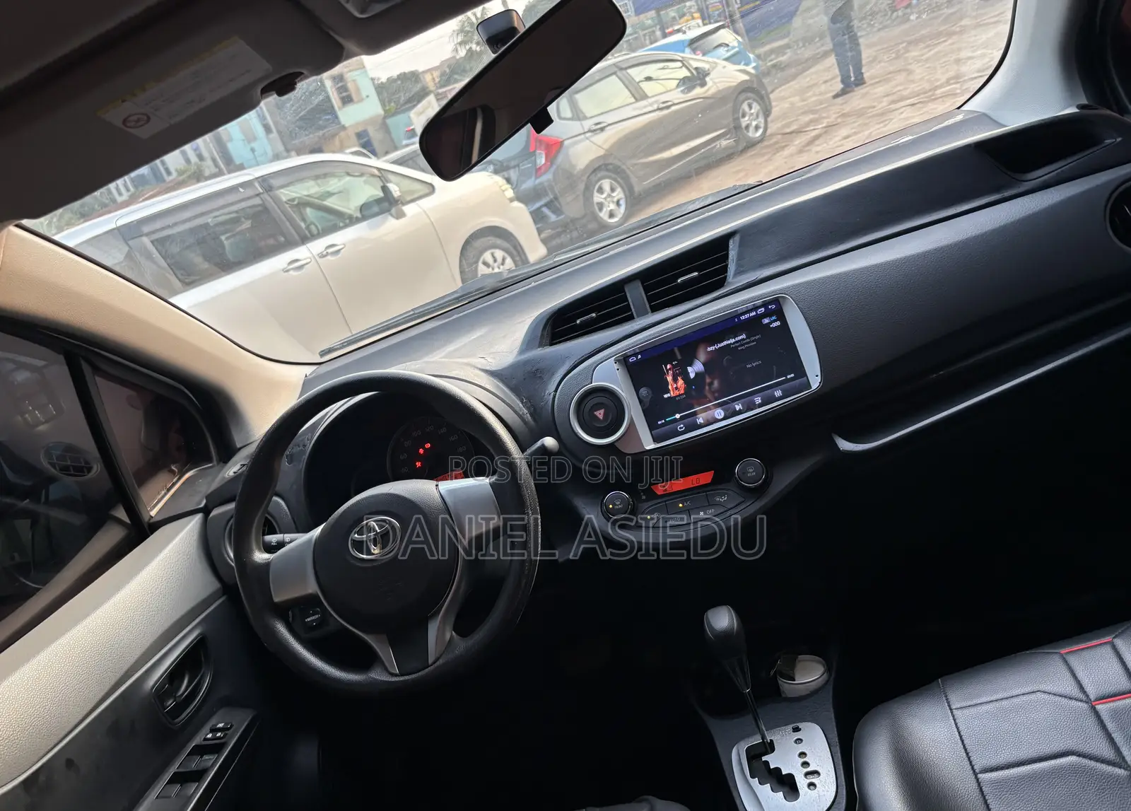 Toyota Vitz 1.3 AWD 3dr 2013 Silver