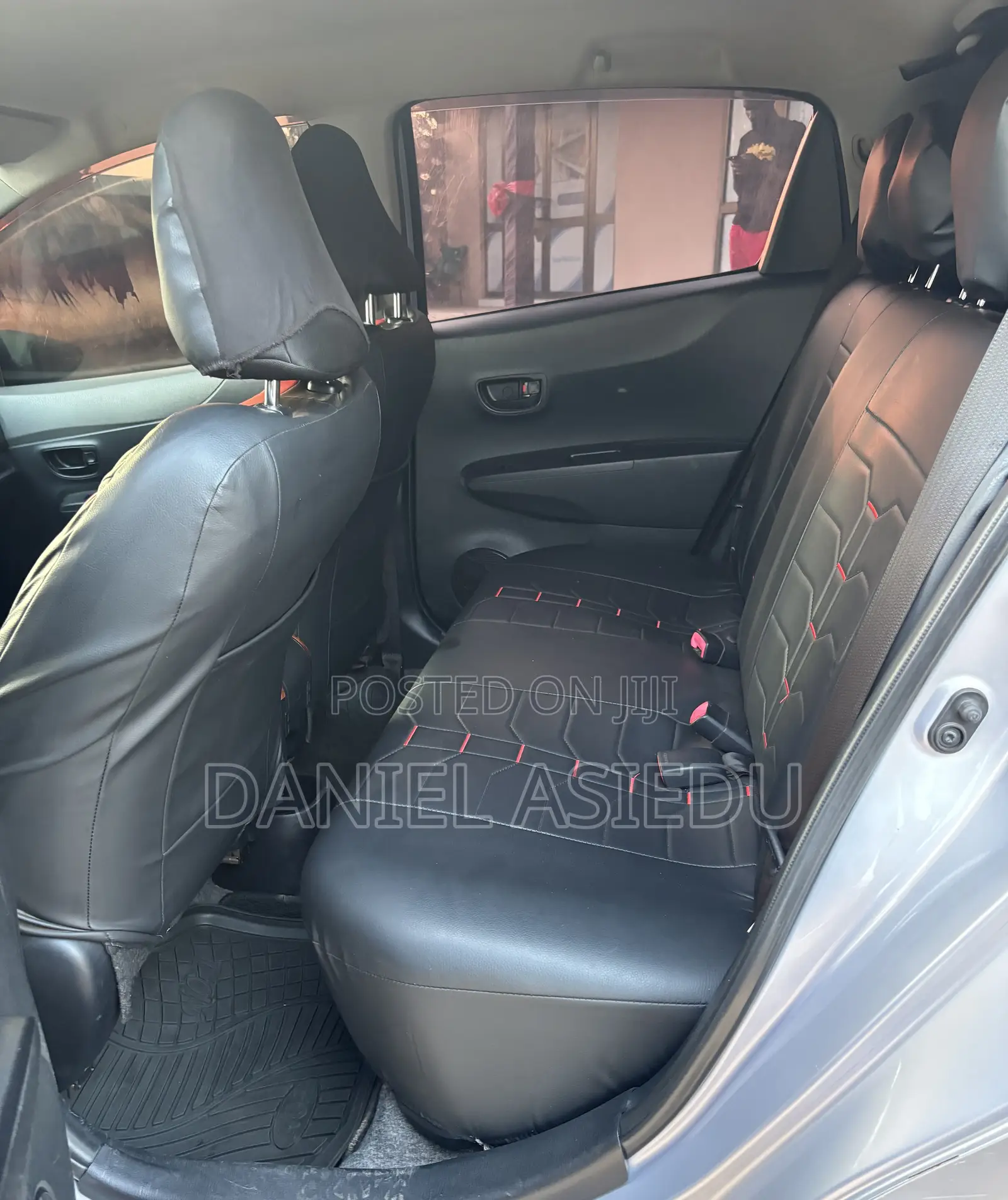 Toyota Vitz 1.3 AWD 3dr 2013 Silver