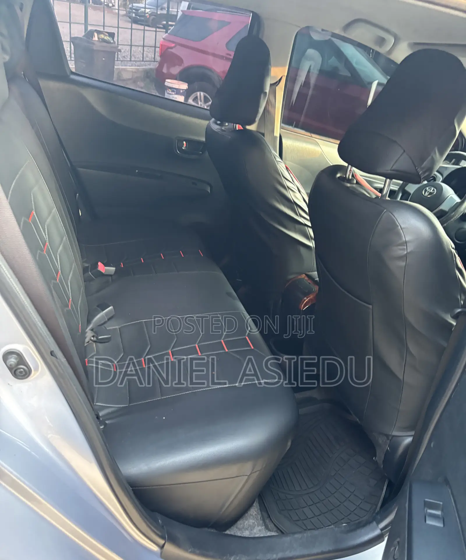 Toyota Vitz 1.3 AWD 3dr 2013 Silver