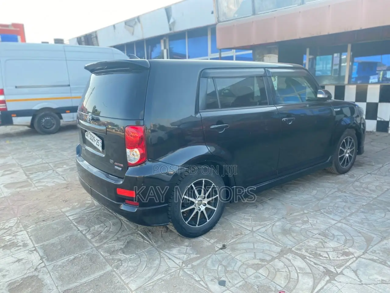 Toyota Corolla Rumion Hatchback 1.5 FWD 2011 Black