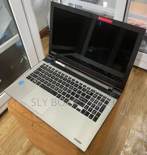 Laptop Toshiba Satellite L550 8GB Intel Core i5 HDD 500GB