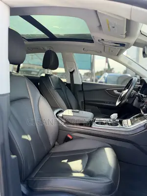 Audi Q8 2021 White