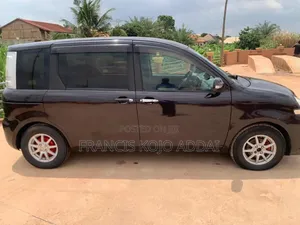 Toyota Sienta 2013 Black