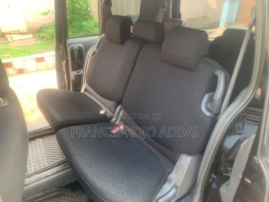Toyota Sienta 2013 Black