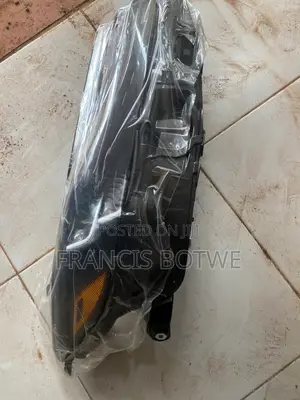 Toyota Camry 2025 Headlight