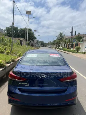 Hyundai Elantra 2017 Blue