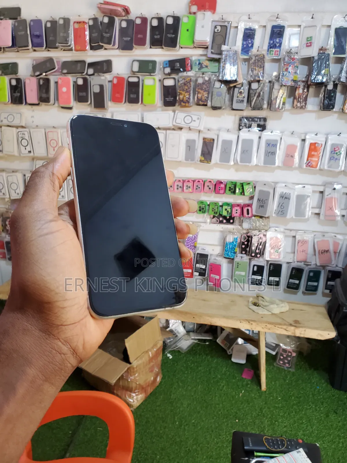 Apple iPhone XR 64 GB White