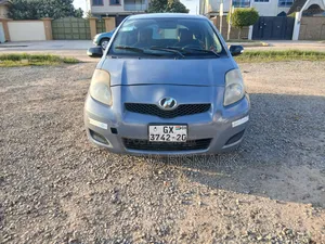 Toyota Vitz 2010 Gray