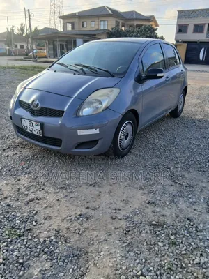 Toyota Vitz 2010 Gray