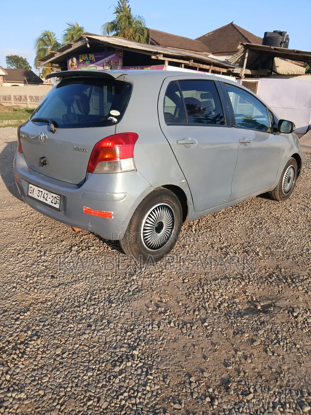 Toyota Vitz 2010 Gray