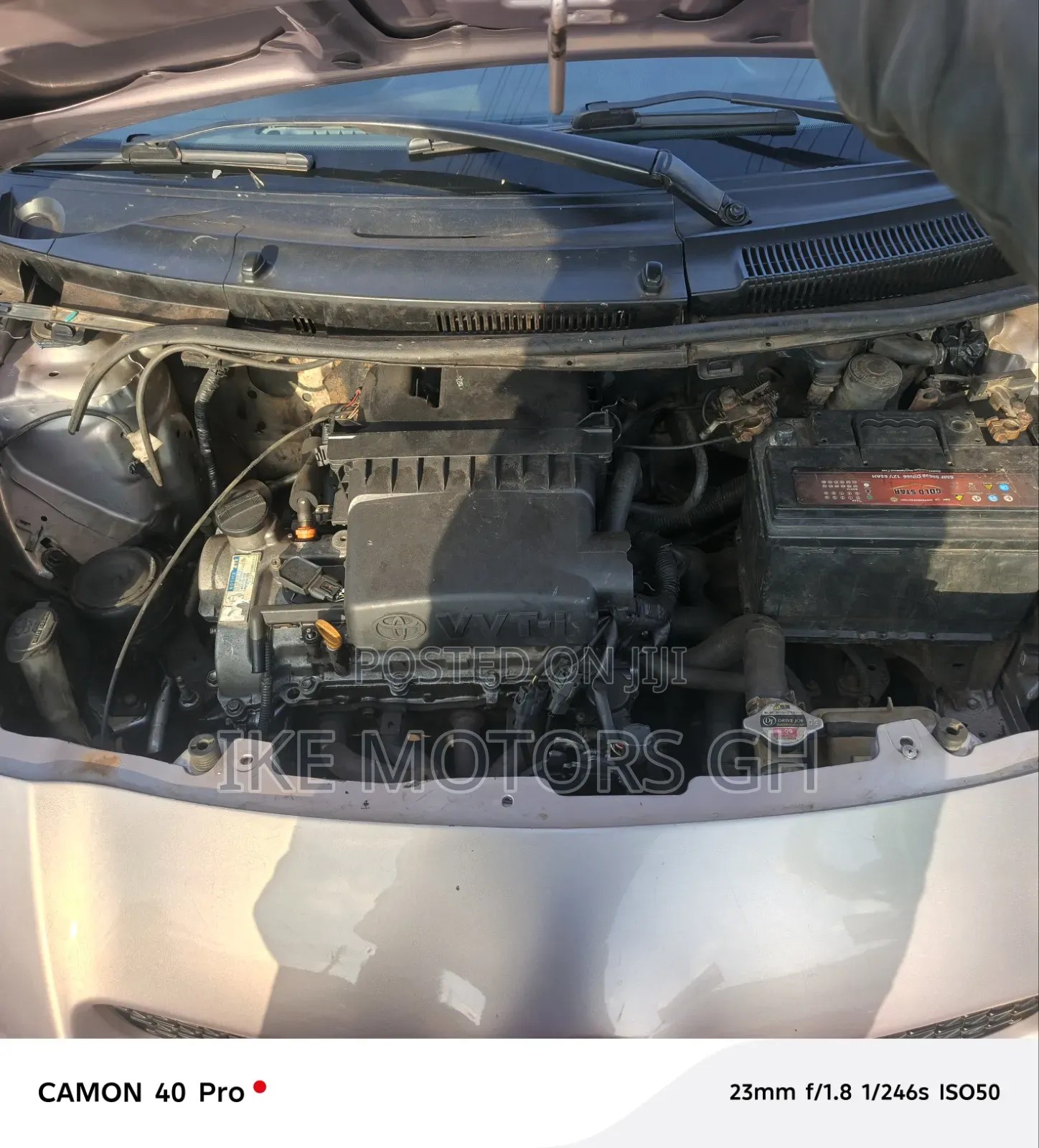Toyota Vitz 2010 Silver