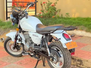 New Honda CB 2025 White