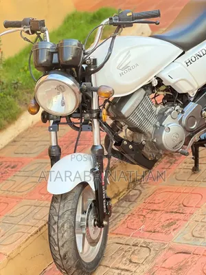 New Honda CB 2025 White