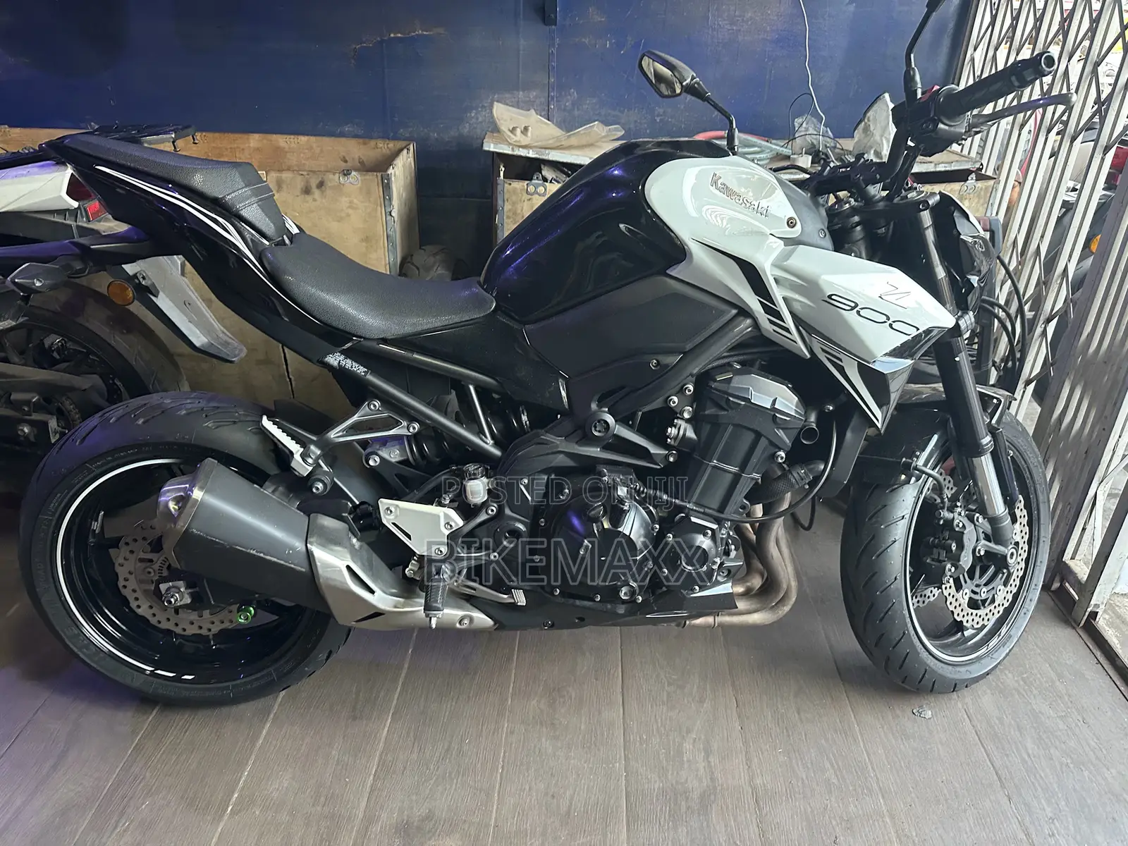 Kawasaki Z900 2022 White