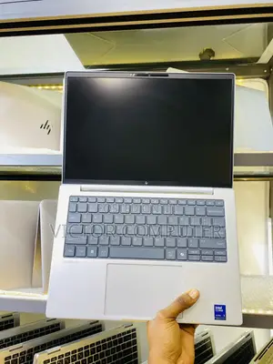 New Laptop HP EliteBook 8 G1i 32GB Intel Core Ultra 5 SSD 512GB