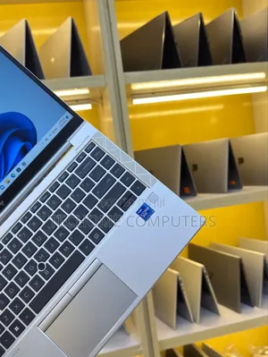 Laptop HP EliteBook 840 G8 16GB Intel Core i7 SSD 256GB