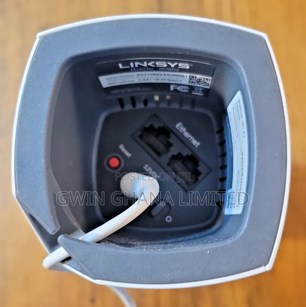 Linksys Velop WHW0303 Tri-Band Wifi Router. 2200mbs,30+ Users.6000sqft