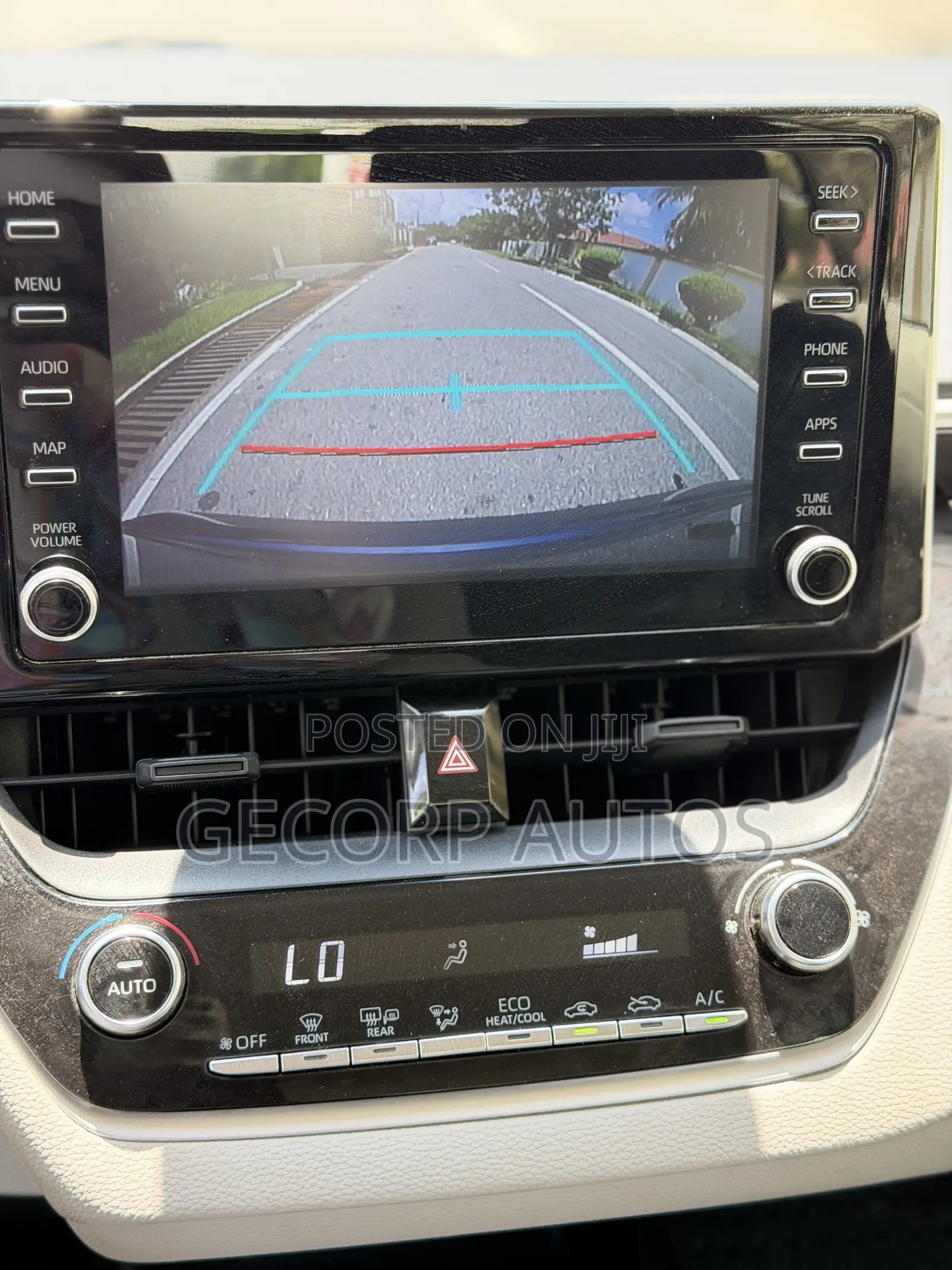 Toyota Corolla LE 2020 Blue