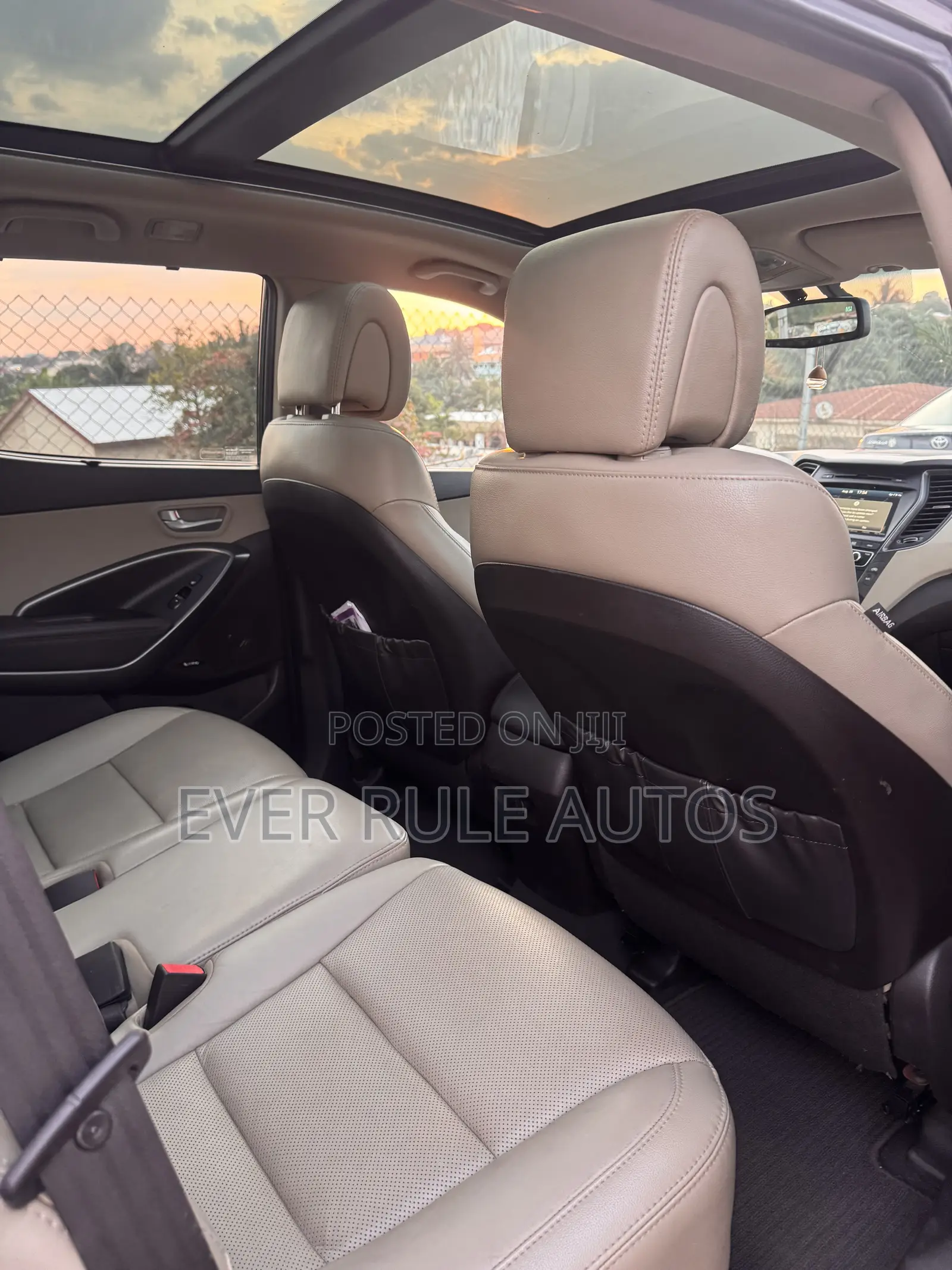 Hyundai Santa Fe SE Ultimate AWD 2017 Black