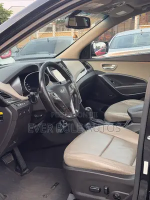 Hyundai Santa Fe SE Ultimate AWD 2017 Black