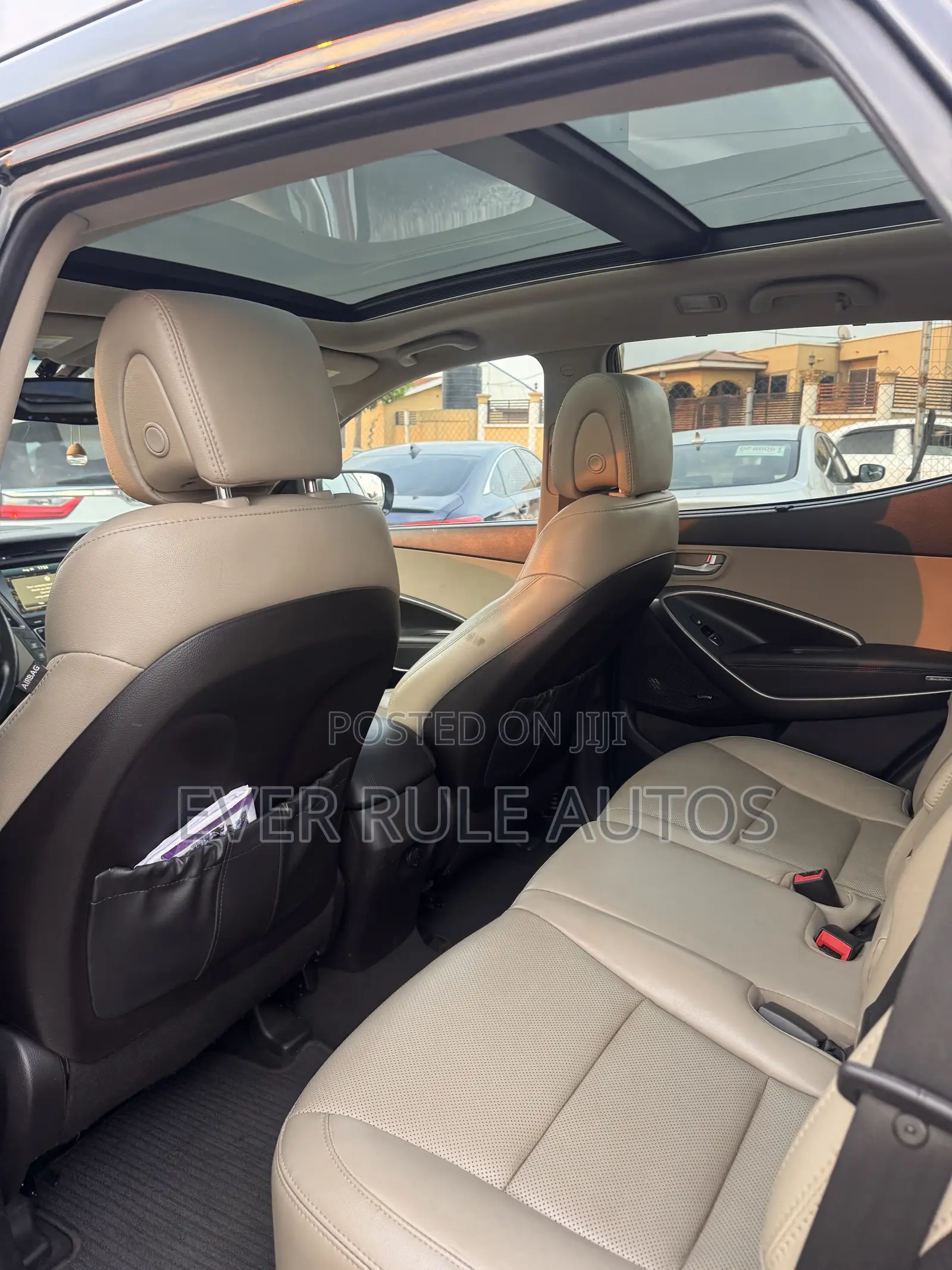 Hyundai Santa Fe SE Ultimate AWD 2017 Black