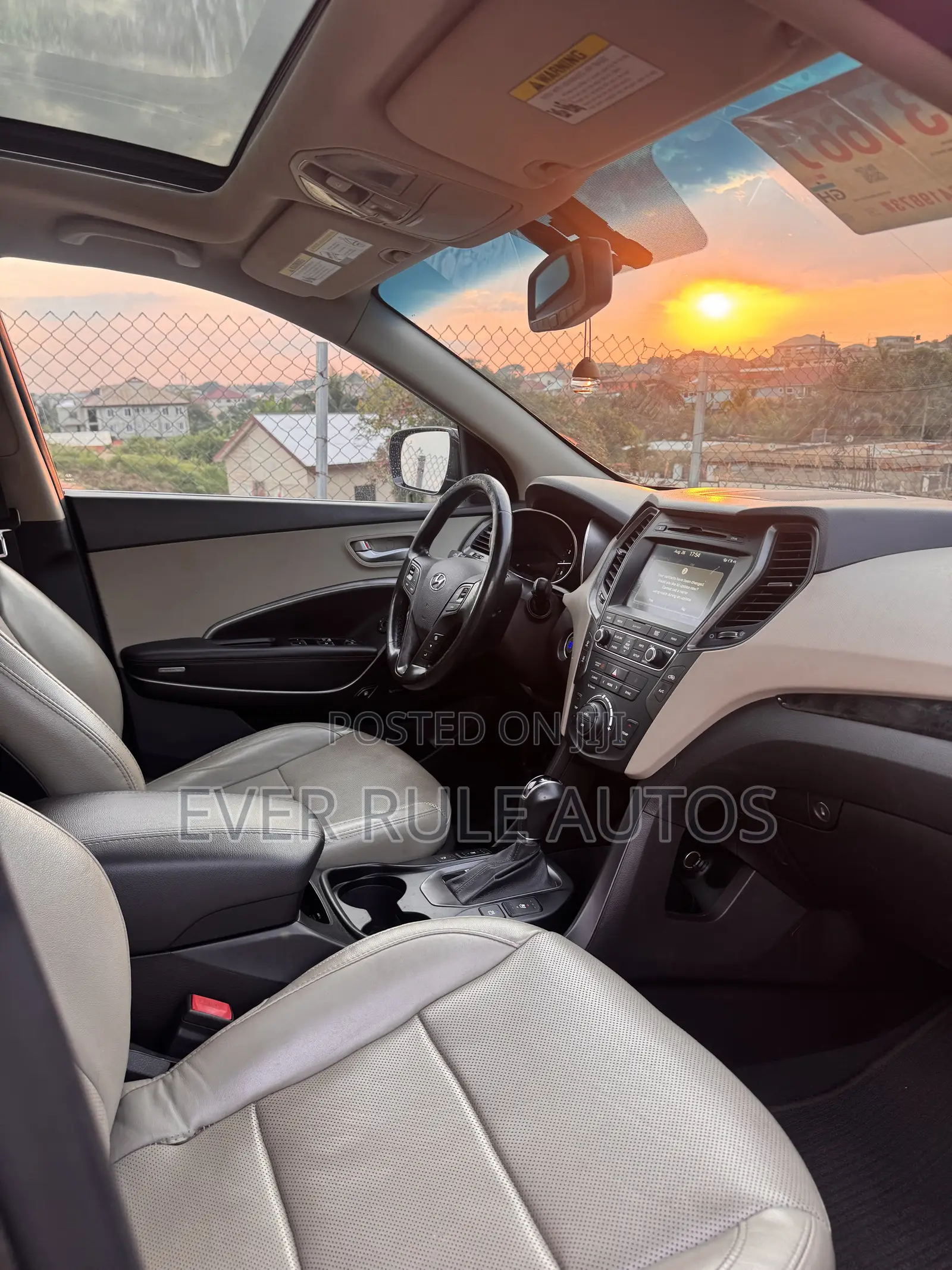 Hyundai Santa Fe SE Ultimate AWD 2017 Black