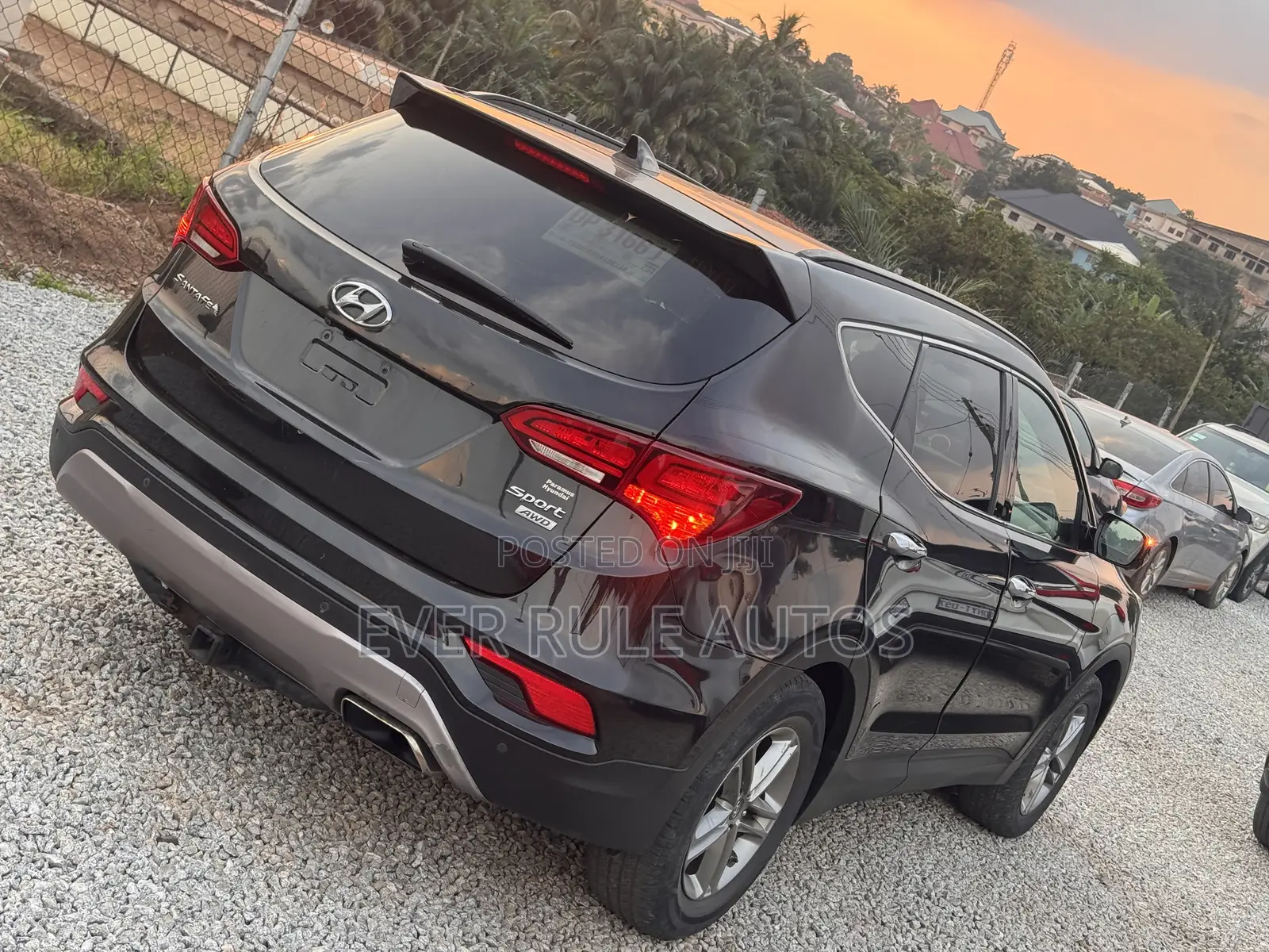 Hyundai Santa Fe SE Ultimate AWD 2017 Black