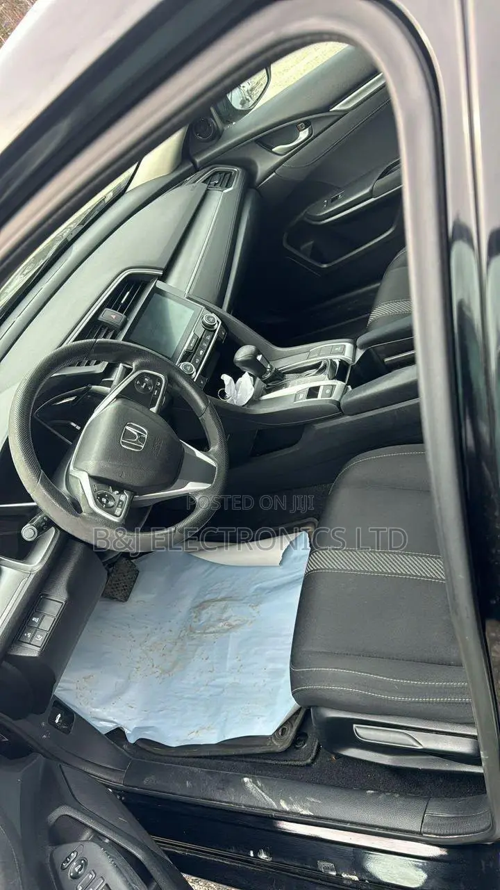 Honda Civic EX 4dr Sedan (2.0L 4cyl) 2017 Gray