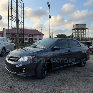 Toyota Corolla S 4dr Sedan (1.8L 4cyl 4A) 2013 Gray