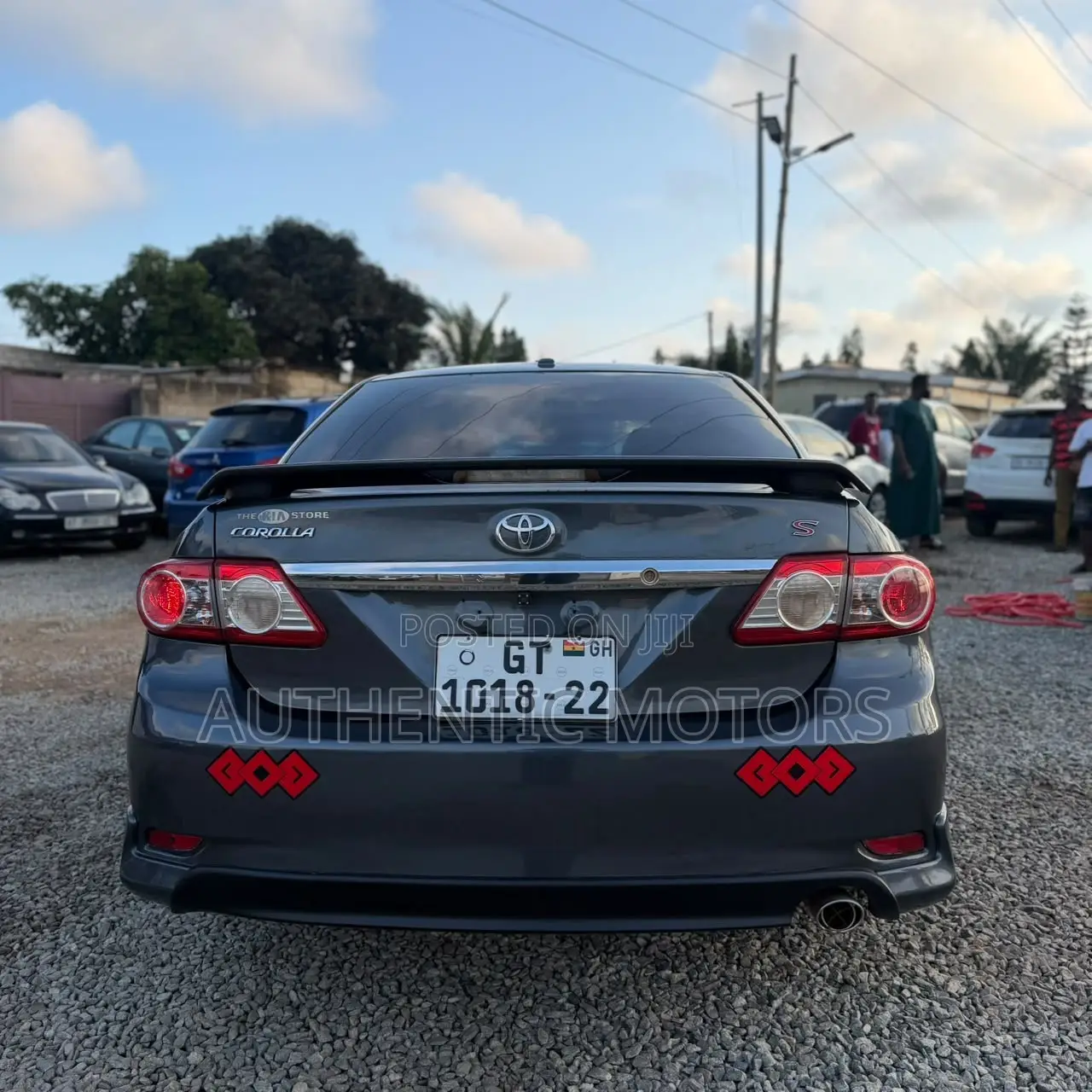 Toyota Corolla S 4dr Sedan (1.8L 4cyl 4A) 2013 Gray