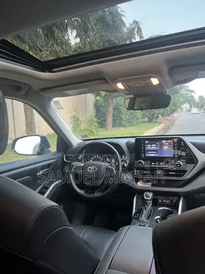 Toyota Highlander Limited AWD 2020 Blue