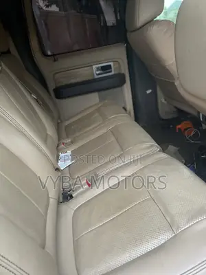 Ford F-150 Lariat 2012 Gray